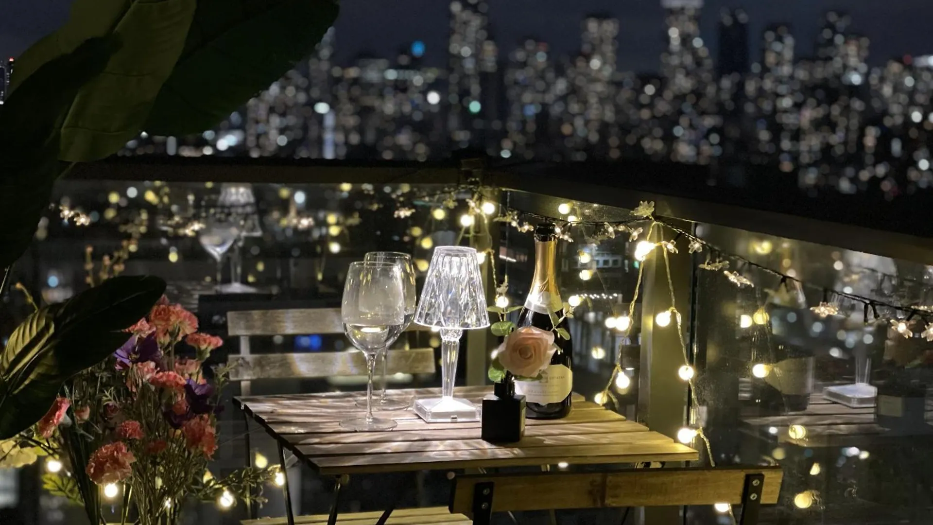 Deluxe Penthouse Two Bedrooms Suites Skyline Cn Tower Lakeview Dt Toronto