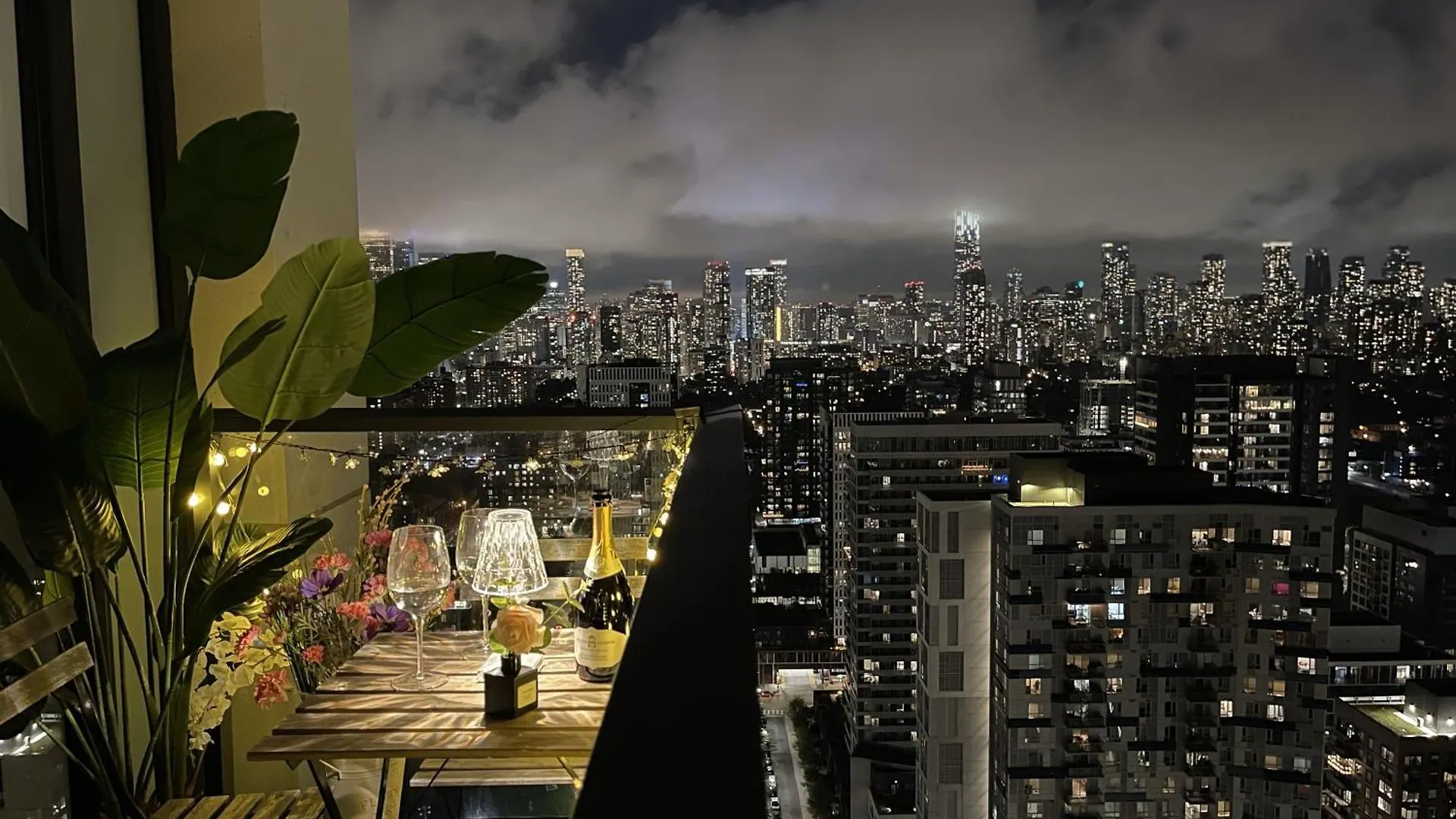 Deluxe Penthouse Two Bedrooms Suites Skyline Cn Tower Lakeview Dt Toronto 0*,