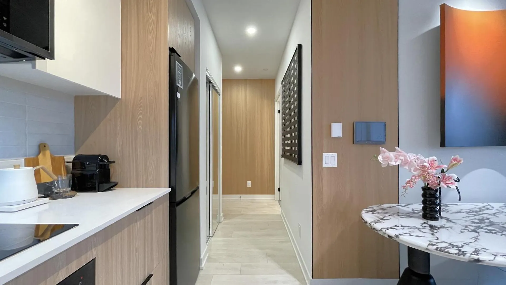 Aparthotel Deluxe Penthouse Two Bedrooms Suites Skyline Cn Tower Lakeview Dt Toronto