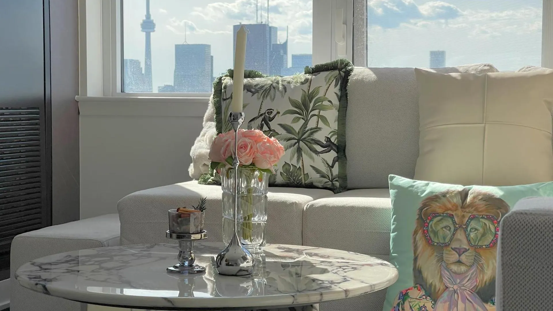 Aparthotel Deluxe Penthouse Two Bedrooms Suites Skyline Cn Tower Lakeview Dt Toronto Canada