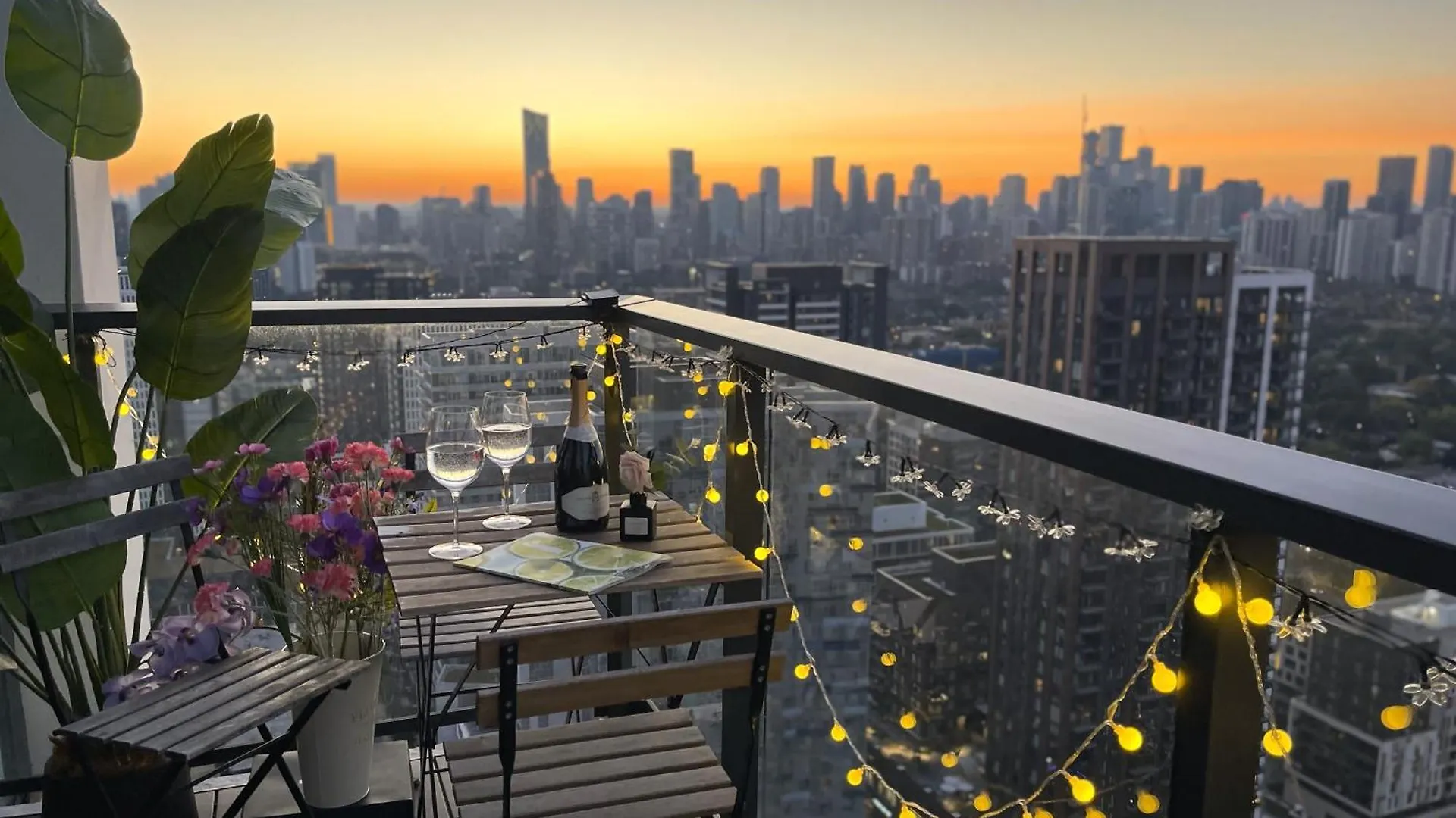 Deluxe Penthouse Two Bedrooms Suites Skyline Cn Tower Lakeview Dt Toronto 0*,