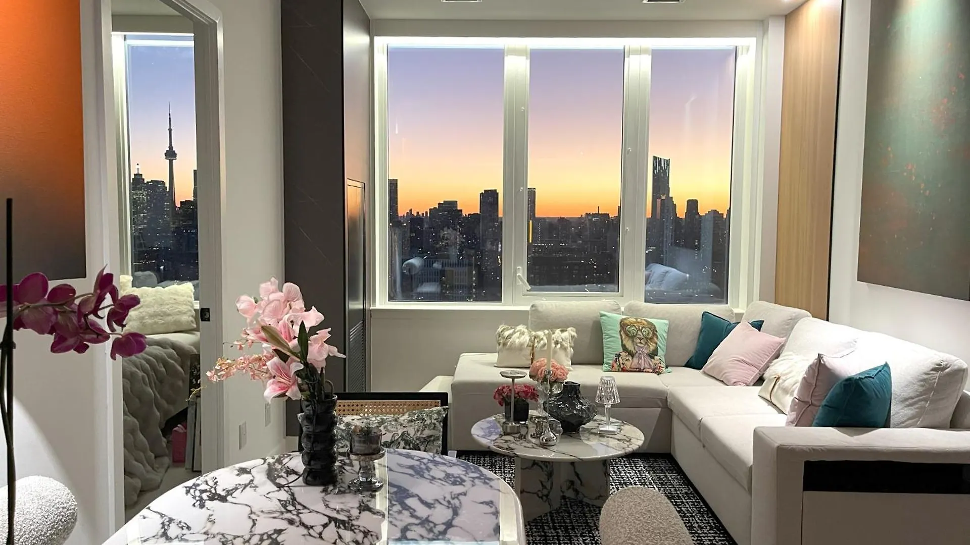Deluxe Penthouse Two Bedrooms Suites Skyline Cn Tower Lakeview Dt Toronto 0*,  Kanada